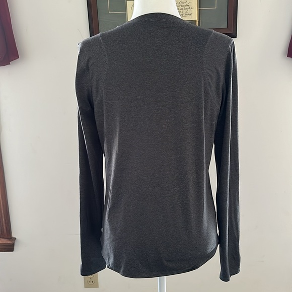 Zella Women’s Activewear T-Shirt. Medium. Gray. - Picture 10 of 16